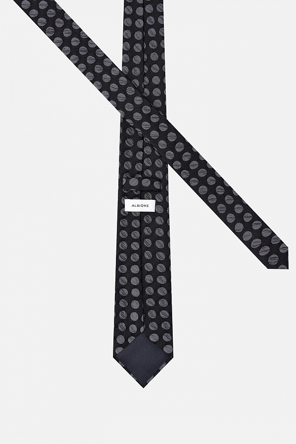 Черный галстук с узором